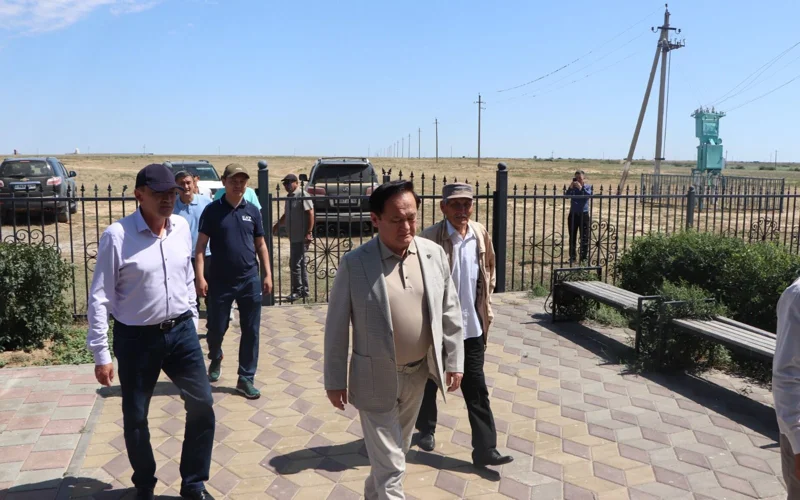 Qazybek Isa
