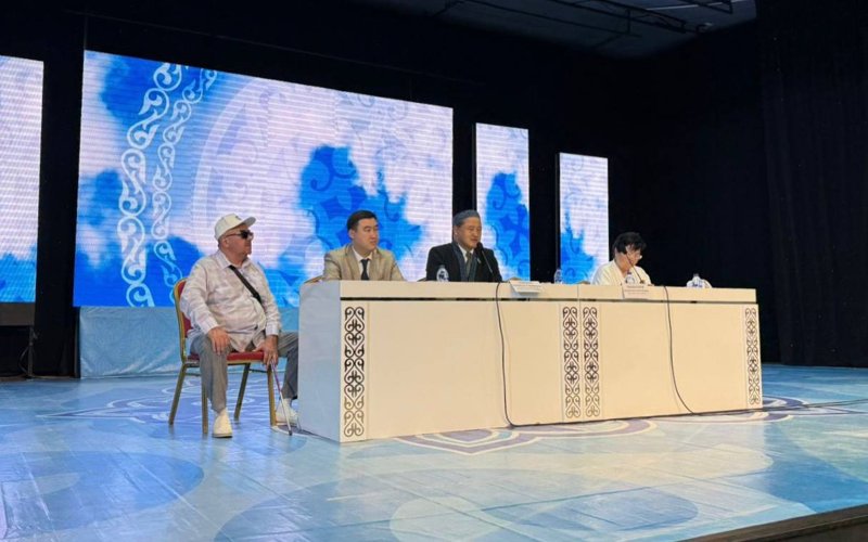 Мәжіліс депутаты Түркістандағы «Сауран» клубының параспортшыларымен кездесті Мәжіліс депутаты Түркістандағы «Сауран» клубының параспортшыларымен кездесті