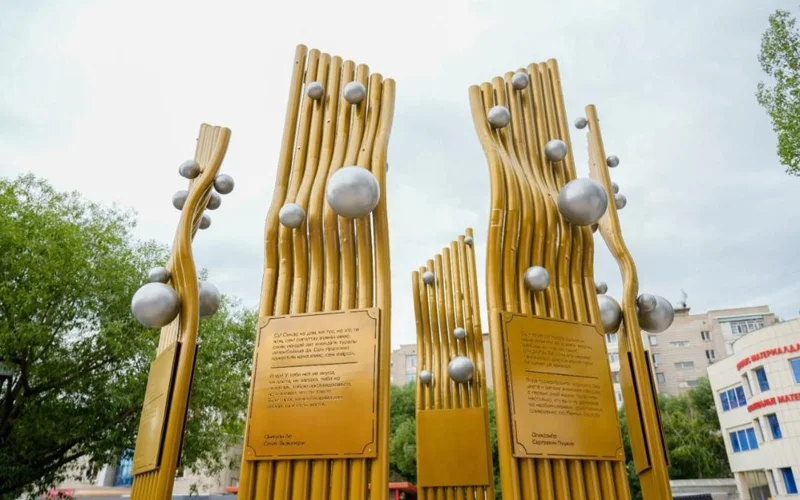 Сквер коммунальщиков появился в Астане