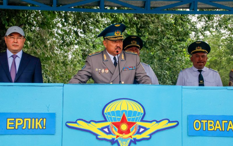 25-летие Десантно-штурмовых войск отметили в Конаеве — фоторепортаж 25-летие Десантно-штурмовых войск отметили в Конаеве — фоторепортаж