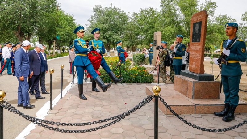 Десанттық-шабуылдау әскерлерінің құрылғанына 25 жыл – фоторепортаж Десанттық-шабуылдау әскерлерінің құрылғанына 25 жыл – фоторепортаж