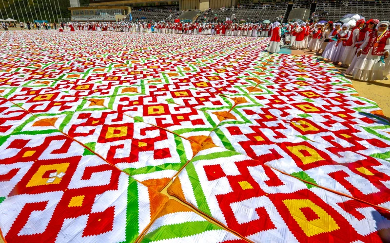 Алматыда құрақ көрпе жинаудан әлемдік рекорд орнатылды