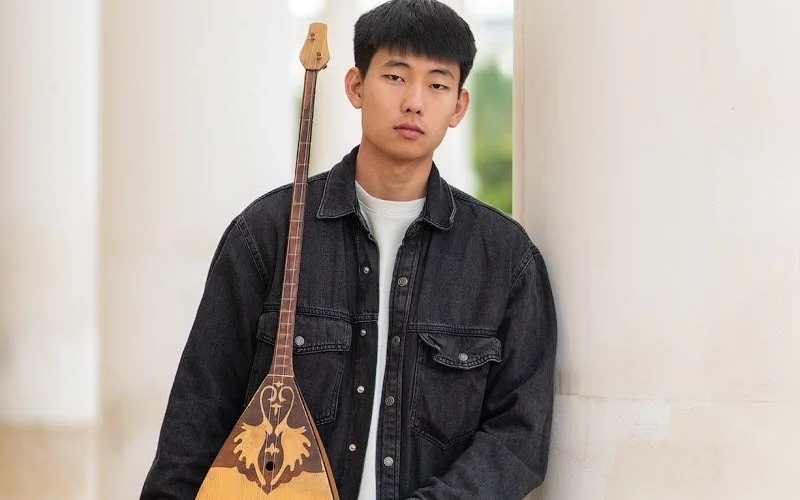 Как домбра покорила сердце корейца из Рудного