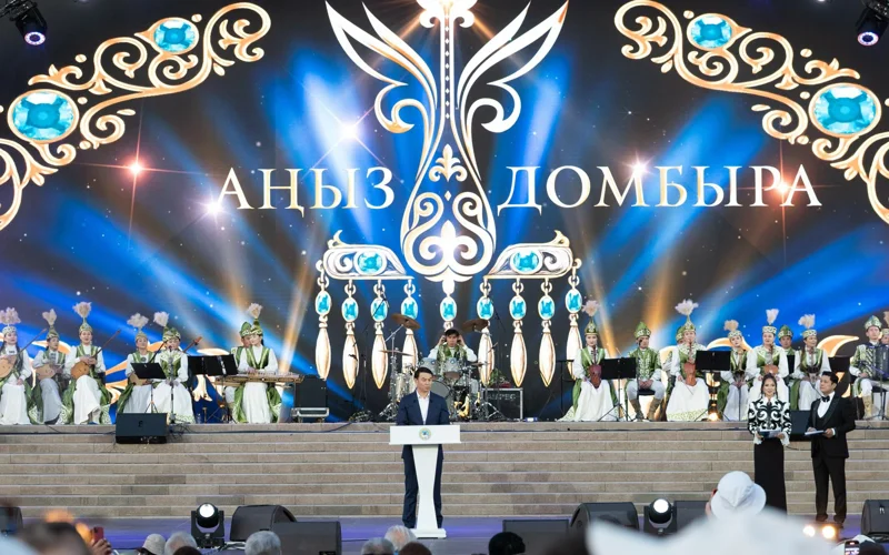 «Kóktóbe» telemunarasynda dombyra kúnine merekelik quttyqtaý kórsetildi