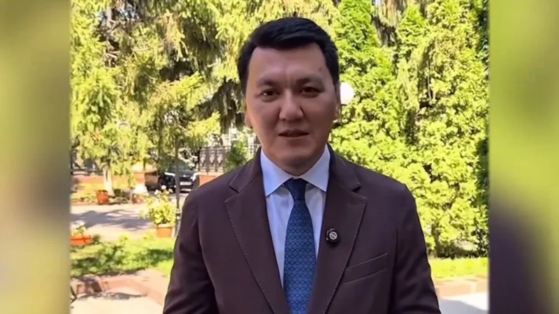 Ерлан Карин опубликовал список своих любимых книг