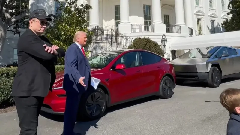 “Train wreck” — Trump comments on Elon Musk’s third party plans