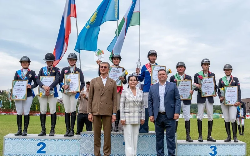 Казахстанская всадница победила на международном турнире в Ратомке