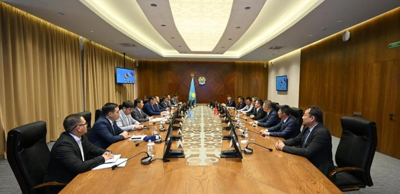 阿拜州州长邀请中企参与塞梅市新区开发