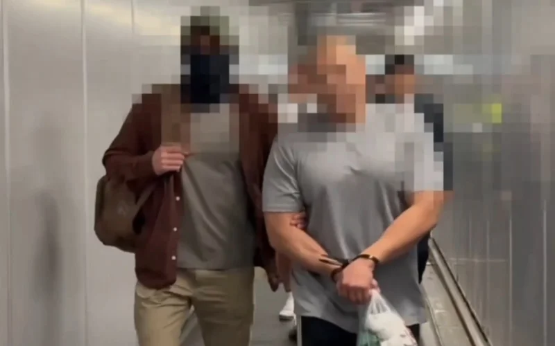 12 jyldan keıin kúdikti Birikken Arab Ámirlikterinen qaıtaryldy
