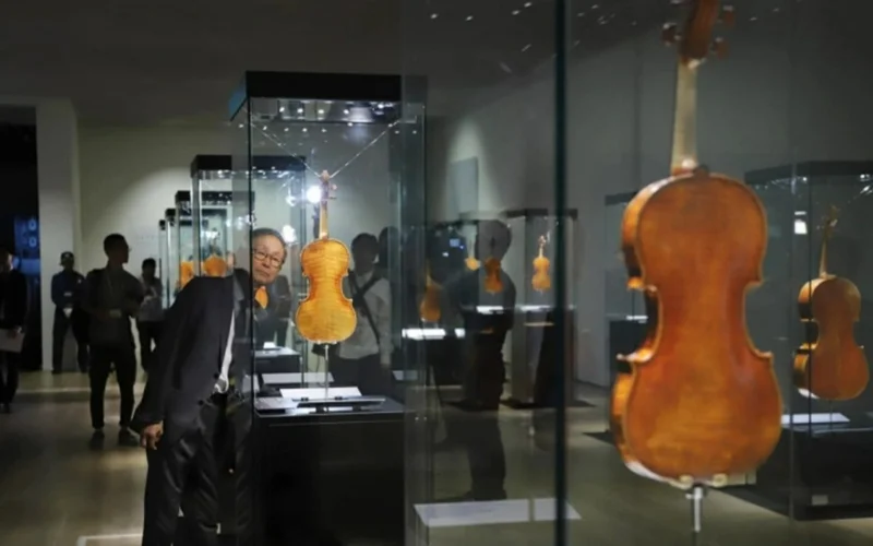 Страдиварининг Иккинчи жаҳон уруши вақтида ўғирланган скрипкаси Токиодан топилди