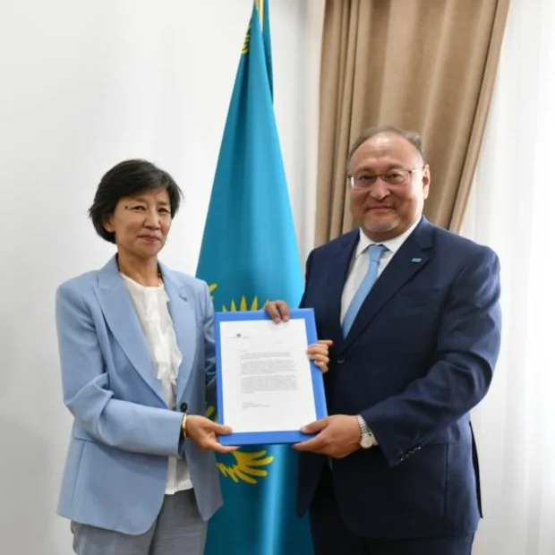 New UN Resident Coordinator in Kazakhstan presents copy of credentials