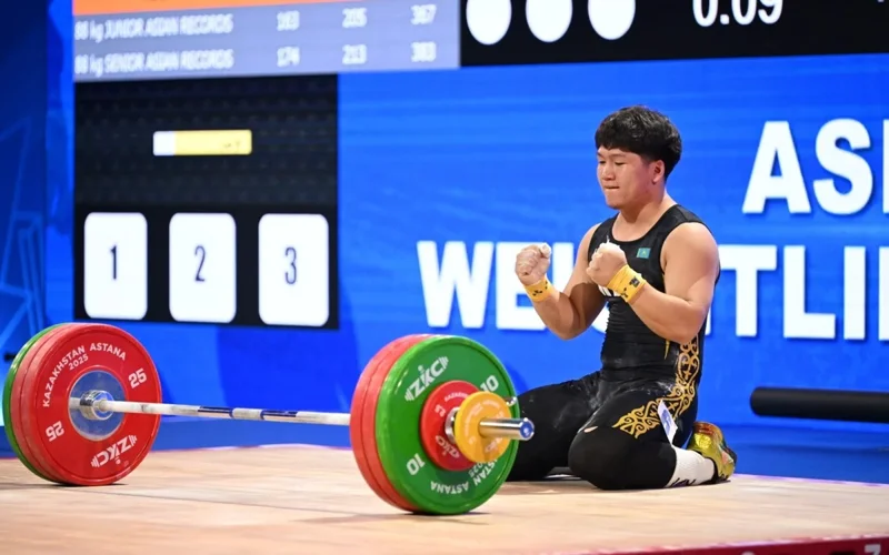Kazakhstan's Yerassyl Saulebekov claims gold at 2025 Asian Junior Weightlifting Championships in Astana