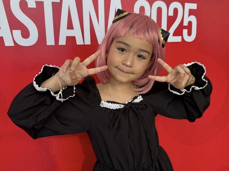 Young cosplayers bring favorite characters to life at Comic Con in Astana Comic Con 2025