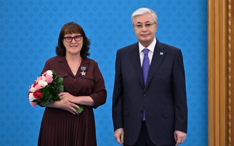 Президент су шаруашылығын дамытуға елеулі үлес қосқан бір топ азаматты марапаттады Президент су шаруашылығын дамытуға елеулі үлес қосқан бір топ азаматты марапаттады