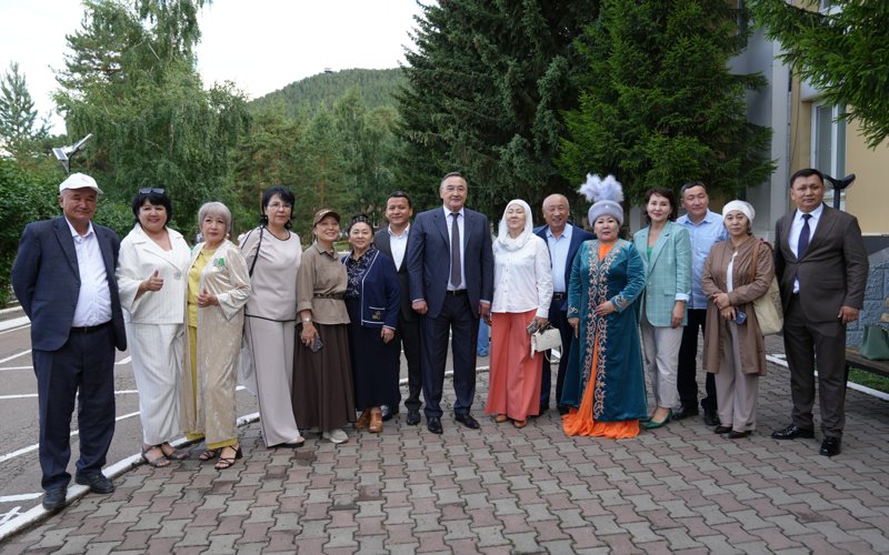   Бурабайда &laquo;Мен Qazaqпын&raquo; халықаралық балалар құрылтайы өтті 