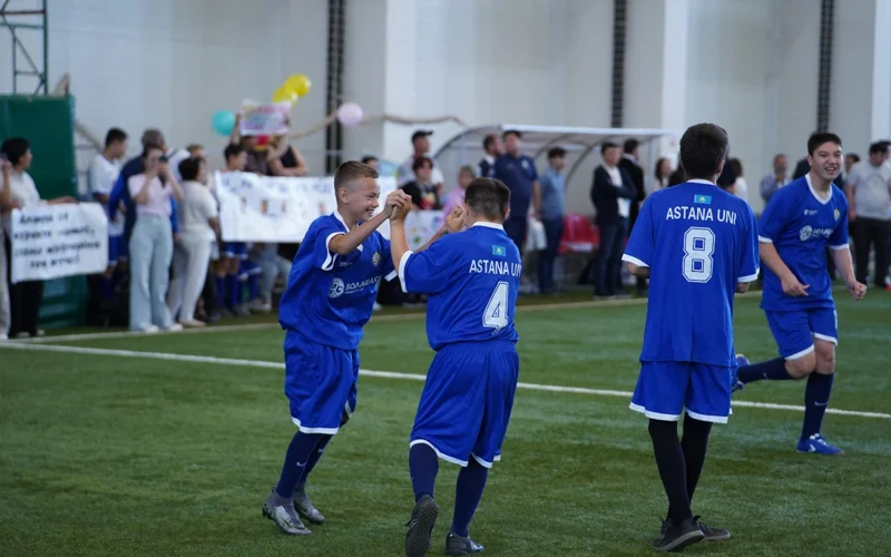 В Астане прошел товарищеский матч по инклюзивному футболу