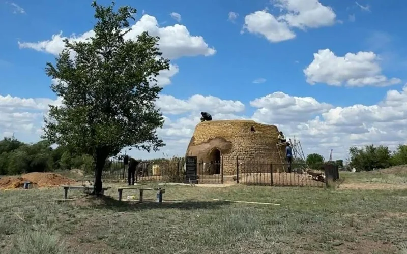 мазар Игилика би