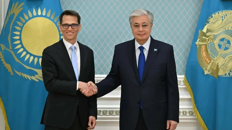 Kazakh President receives Chairman of Governing Board of Swiss National Bank