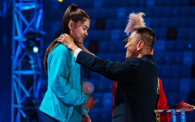 Сборная Казахстана по тяжелой атлетике выиграла медальный зачет домашнего чемпионата Азии