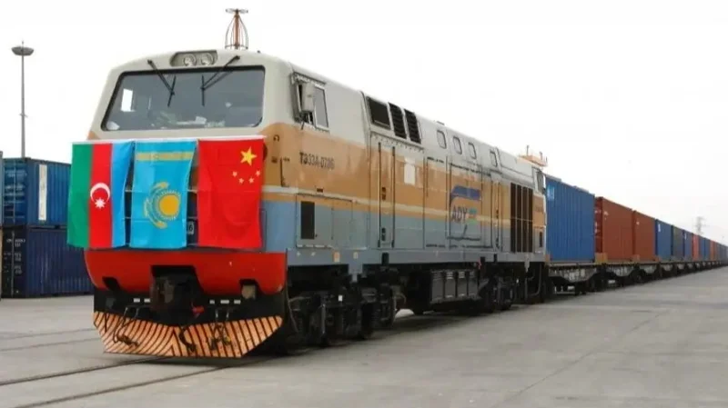 Қазақстан арқылы Әзербайжанға: транскаспий бағыты бойынша Қытайдан алғашқы пойыз аттанды