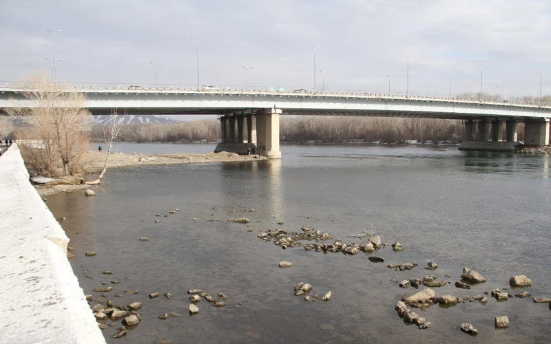 Өскеменде көпір астындағы жол құрылысы биыл аяқталмақ