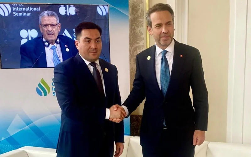 Qazaqstan men BAÁ energetıka salasyndaǵy strategııalyq seriktestik mártebesin rastady