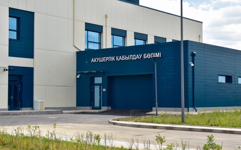 акушер акушер