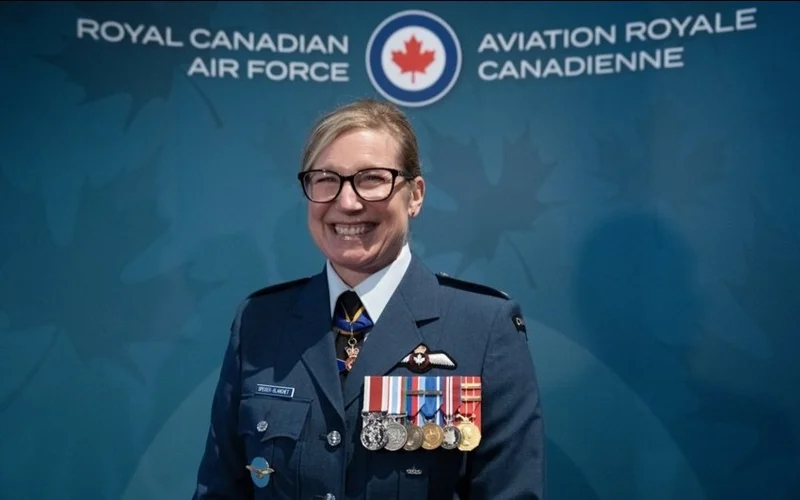 Канаданың Әскери-әуе күштерін алғаш рет әйел басқарады
