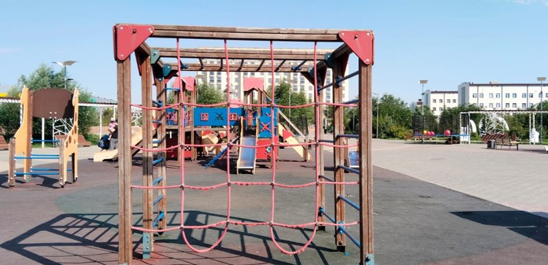 Оралда Тұңғыш Президент алаңының жері жалға берілді ме — әкімдік жауап берді Оралда Тұңғыш Президент алаңының жері жалға берілді ме — әкімдік жауап берді