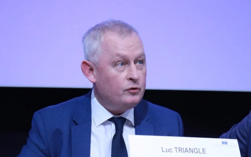 За равный труд люди должны получать равную зарплату — Люк Триангл