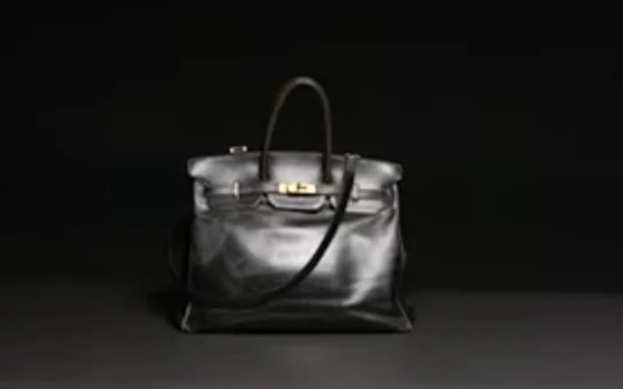 Сделанная для Джейн Биркин сумка Hermès продана за рекордные $10 млн
