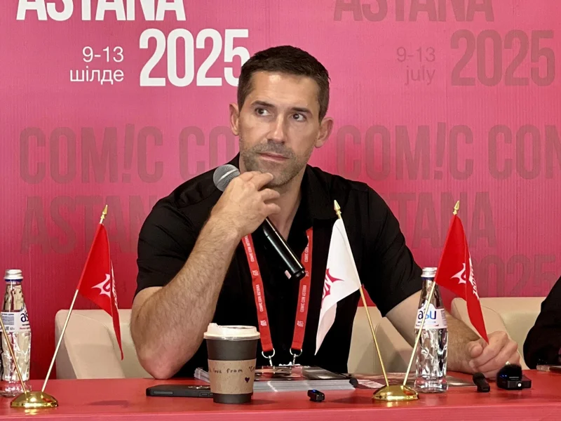 Scott Adkins