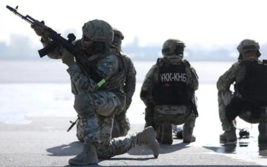 Қазақстан да нысанада тұр: Сағымбаев еліміздің ішкі және сыртқы жаулары туралы айтты Қазақстан да нысанада тұр: Сағымбаев еліміздің ішкі және сыртқы жаулары туралы айтты