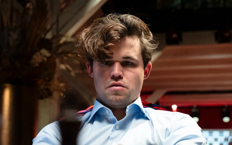 Шахматтан әлем чемпионы ChatGPT-ді ойсырата жеңді