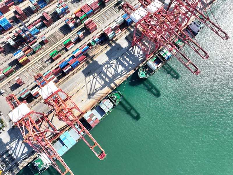 China's foreign trade up 2.9% in H1