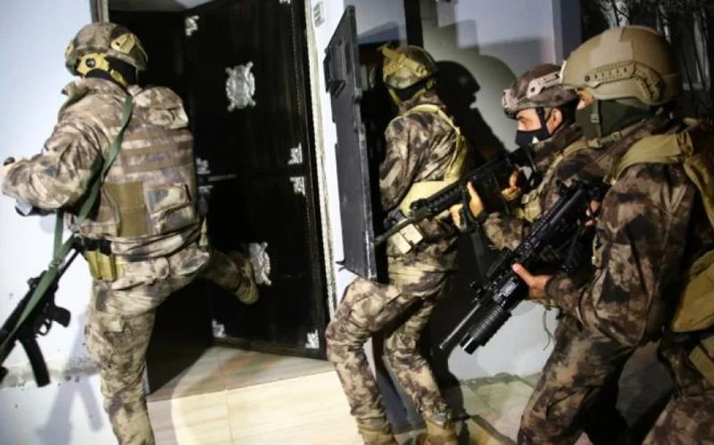 В Турции арестованы 33 человека, подозреваемых в терроризме