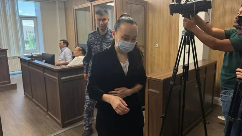 Дело Перизат Кайрат: суд ограничил доступ СМИ