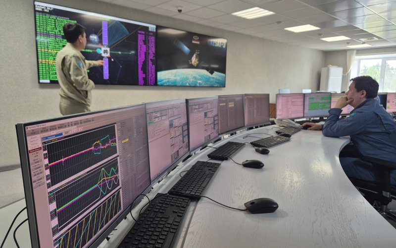 5 115 суток полета: спутник связи «Kazsat-2» 14 лет на орбите 5 115 суток полета: спутник связи «Kazsat-2» 14 лет на орбите
