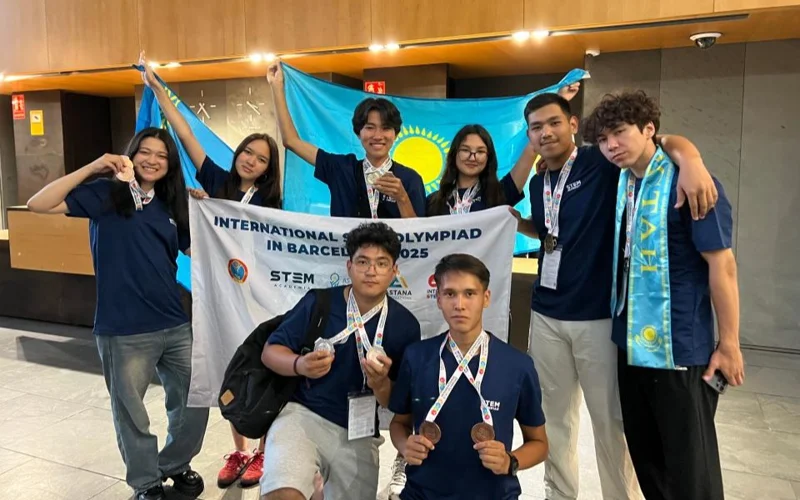 Казахстанские школьники добились исторического результата на STEM-олимпиаде