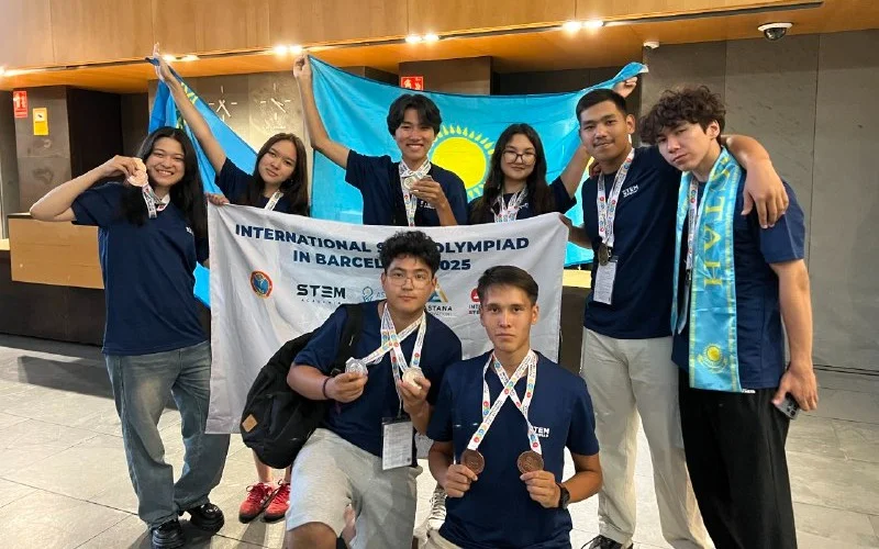 Oqýshylar Barselonada ótken baıqaýda 13 medal jeńip aldy