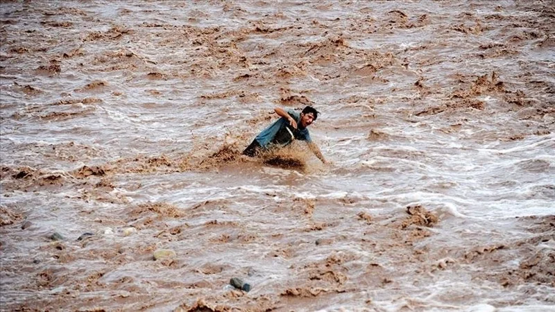 Жертвами муссонных ливней в Пакистане стали 111 человек