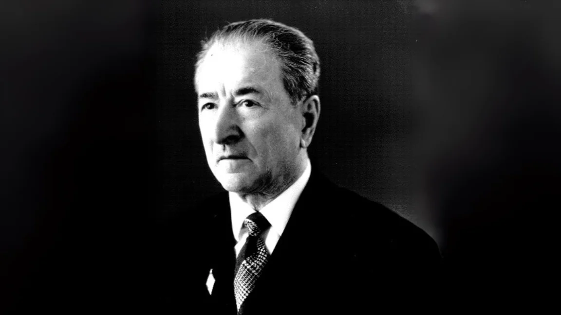 ХАМИДИ Латиф Абдулхайулы