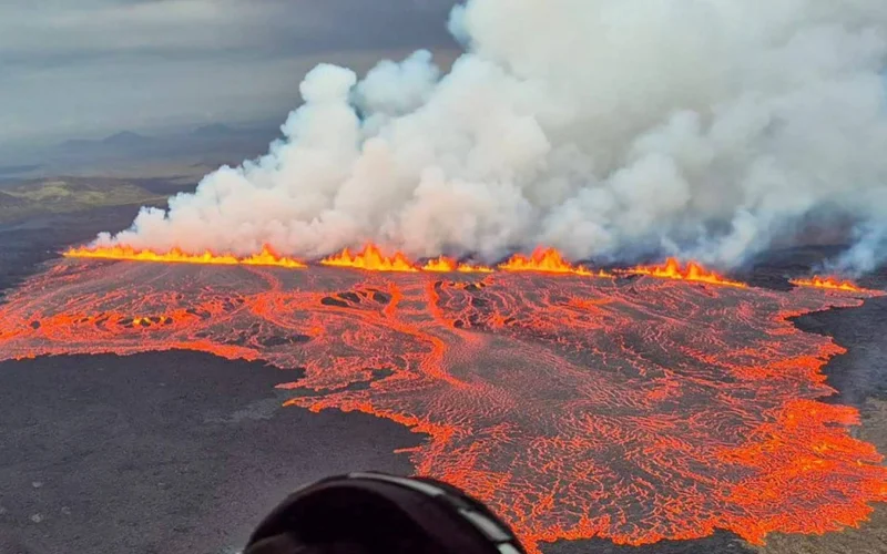 Исландиядағы жанартау атқылауы