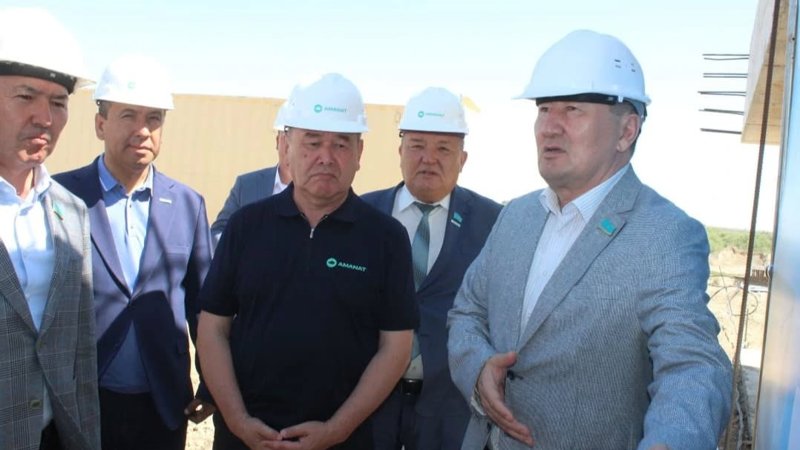 Қазалыда 12 мың халықты жол азабынан құтқаратын көпір өткелі салынып жатыр Қазалыда 12 мың халықты жол азабынан құтқаратын көпір өткелі салынып жатыр