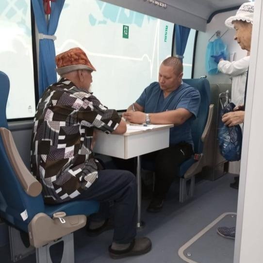 СҚО-да жарты жылда 22 мың ауыл тұрғыны мобильді медкешен арқылы тексерілді