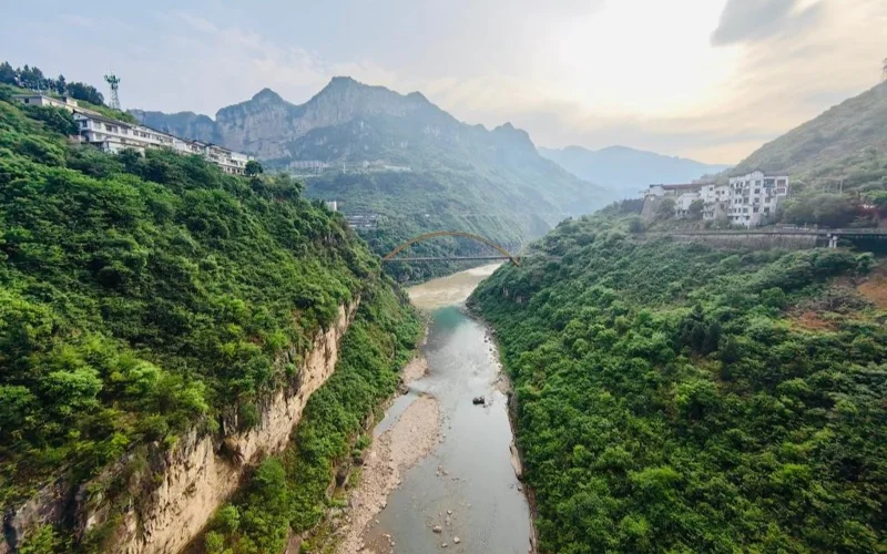 Китай демонтировал сотни плотин и малых ГЭС на притоке Янцзы