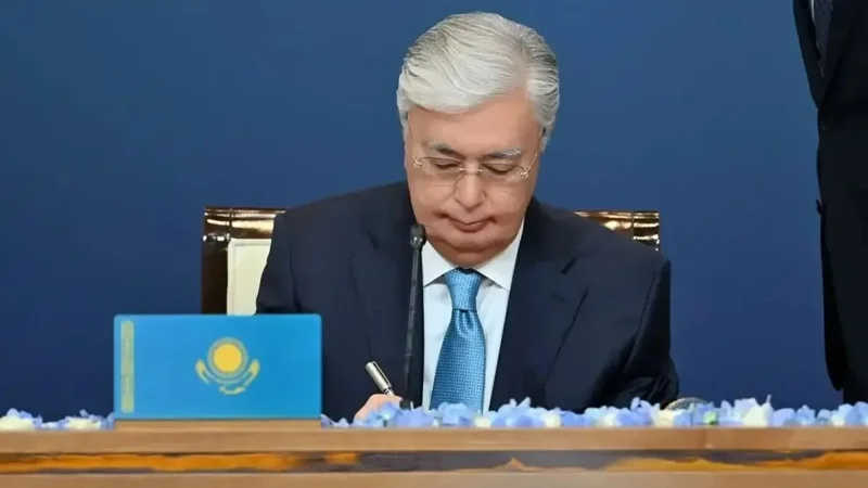 Prezıdent QR UQK sybaılas jemqorlyqqa qarsy is-qımyl qyzmeti týraly erejesin bekitti