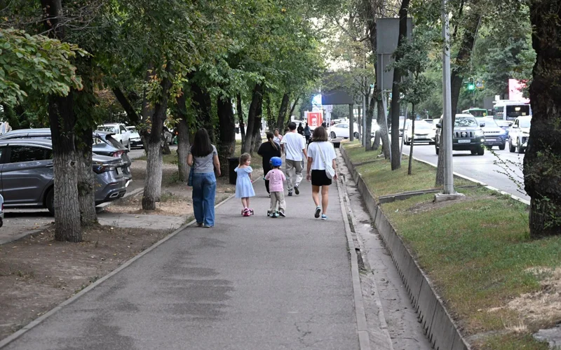 На проспекте Достык в Алматы появятся велодорожки и сквер