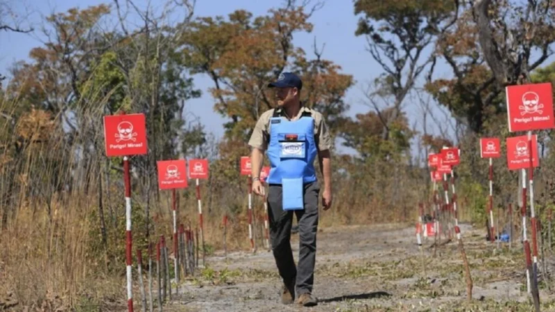 Принц Гарри прошел по минному полю 