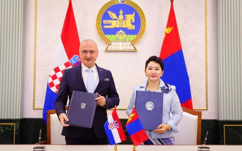 Mongolia, Croatia